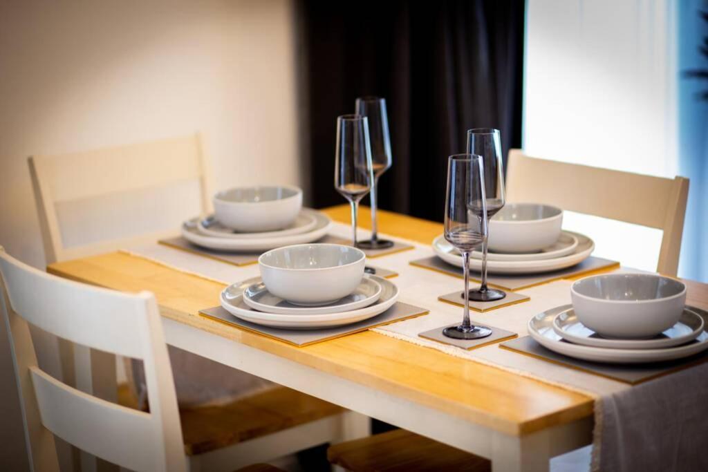 Luxury 2Bed Spacious Apartment- City Centre- Free Parking เบอร์มิงแฮม ภายนอก รูปภาพ